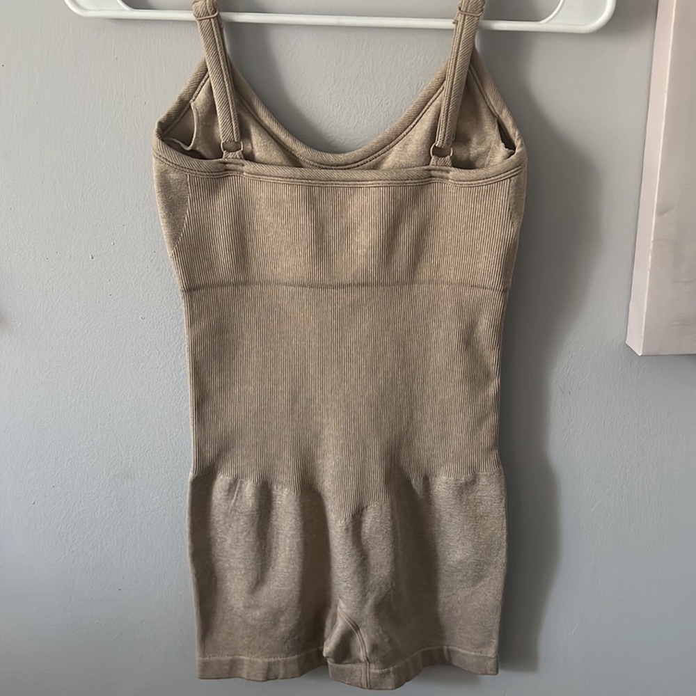 Active Jumpsuit - Beige - Picture 4 of 10